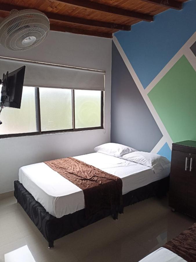33 Hotel Bulerias Medellin Exterior photo