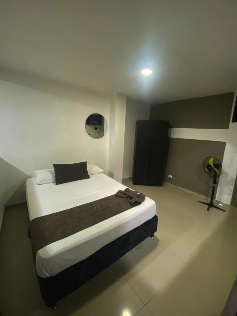 33 Hotel Bulerias Medellin Exterior photo